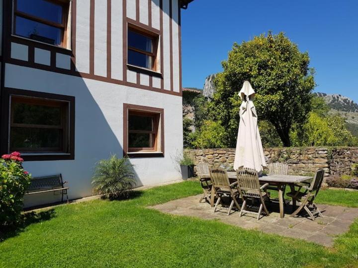 43A Nature With Parking By Aston Rentals Otañes 외부 사진